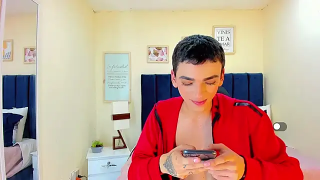 SexyJuliii21 online show from September 16, 8:54 pm