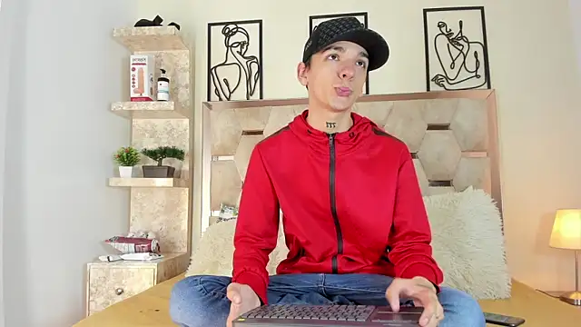 SexyJuliii21 online show from September 19, 10:10 pm