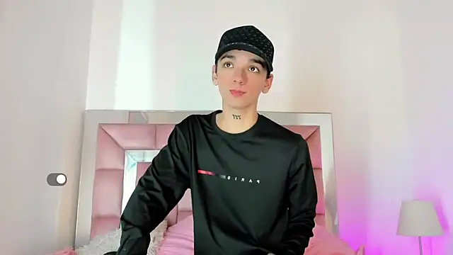 SexyJuliii21 online show from September 26, 8:13 pm