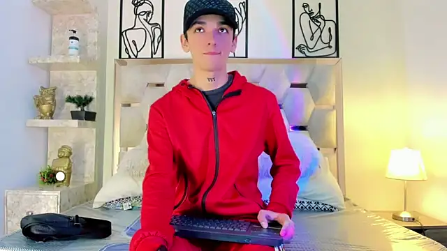 SexyJuliii21 online show from October 2, 8:38 pm