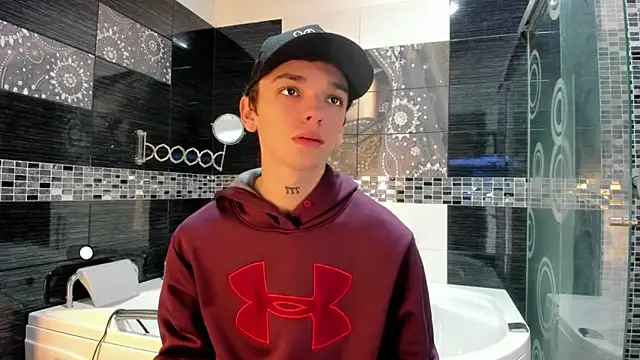 SexyJuliii21 online show from October 7, 9:34 pm