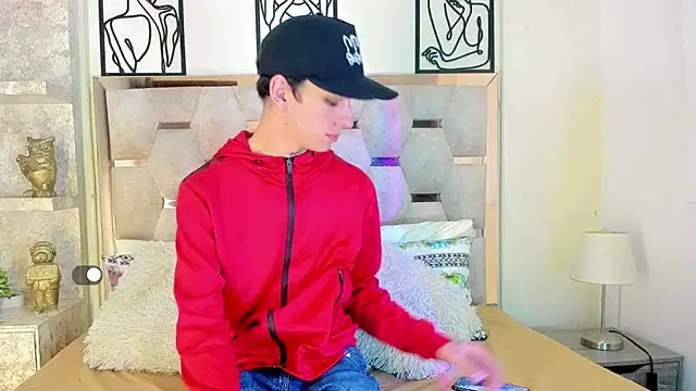 SexyJuliii21 online show from October 9, 9:57 pm