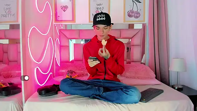 SexyJuliii21 online show from October 11, 10:30 pm