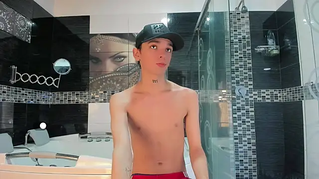 SexyJuliii21 online show from October 26, 4:29 am