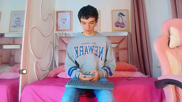 SexyJuliii21 online show from November 7, 10:21 pm