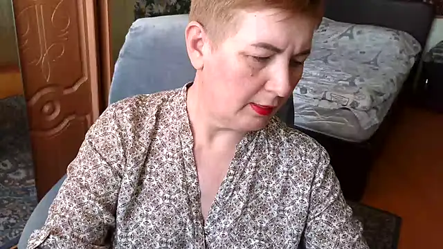 Snapshot of NicoleOlla chatting on February 24, 6:05 am NicoleOlla online show from February 24, 6:05 am
