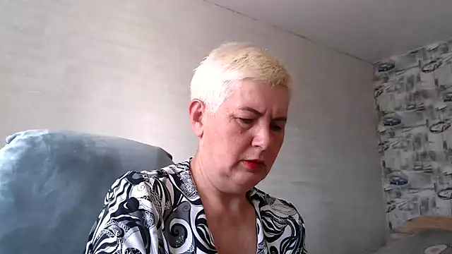 Snapshot of NicoleOlla chatting on September 15, 2:44 am NicoleOlla online show from September 15, 2:44 am