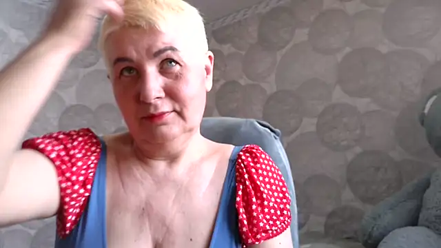 NicoleOlla online show from February 3, 4:21 am