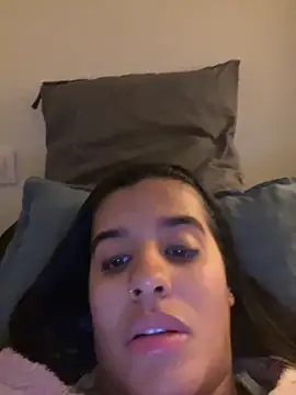 EmelyRogers online show from December 3, 7:01 pm