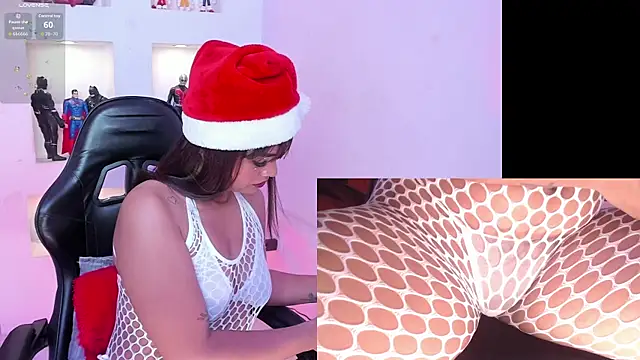 Snapshot of Alice_Roys chatting on December 4, 1:53 pm Alice Roys online show from December 4, 1:53 pm