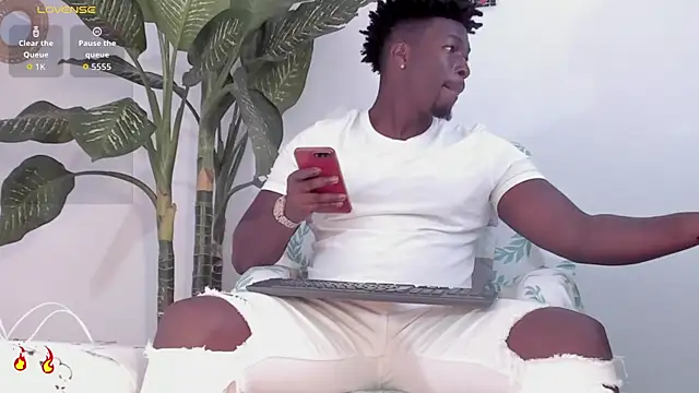 michaell james7 online show from October 25, 7:30 pm