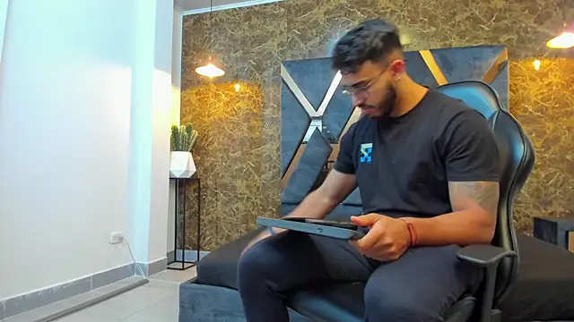 Liam Kleiin online show from September 10, 11:21 am