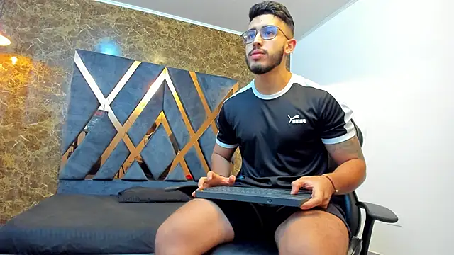 Liam Kleiin online show from September 26, 11:14 am