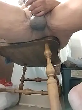 Snapshot of Roleplay2323 chatting on October 31, 11:00 am Roleplay2323 online show from October 31, 11:00 am