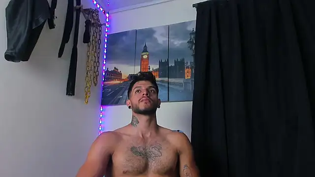 Snapshot of JuanBlade chatting on March 4, 2:17 am JuanBlade online show from March 4, 2:17 am