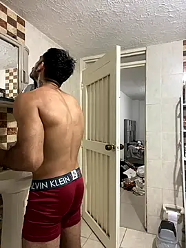 Snapshot of JuanBlade chatting on September 28, 1:22 am JuanBlade online show from September 28, 1:22 am