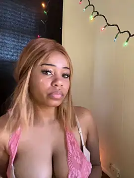 Snapshot of lovekaylaa chatting on November 15, 4:58 pm lovekaylaa online show from November 15, 4:58 pm