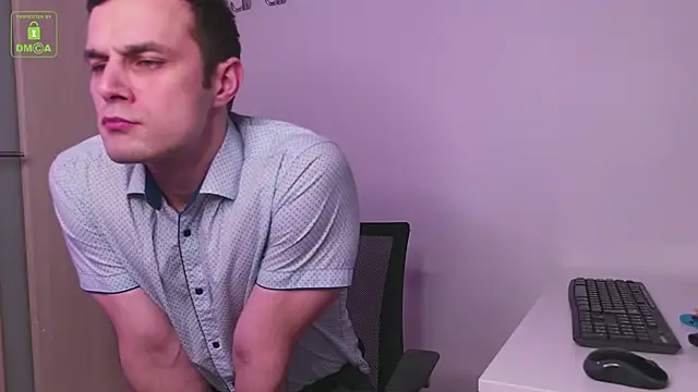 BrandonNorris online show from December 11, 8:39 pm
