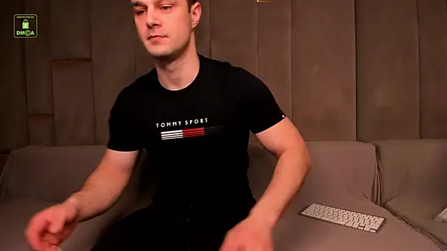 Snapshot of BrandonNorris chatting on February 14, 4:31 am BrandonNorris online show from February 14, 4:31 am