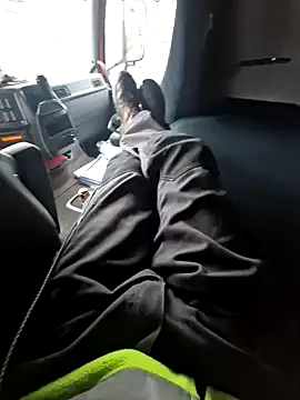 Snapshot of smartzy chatting on October 23, 9:08 am smartzy online show from October 23, 9:08 am