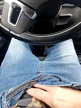 Snapshot of smartzy chatting on December 5, 1:20 pm smartzy online show from December 5, 1:20 pm