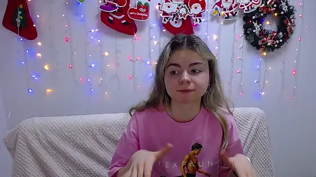 TinaRedly online show from January 9, 9:37 pm