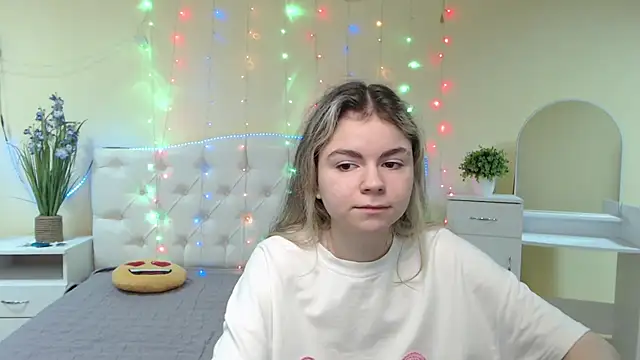 TinaRedly online show from January 19, 10:39 am