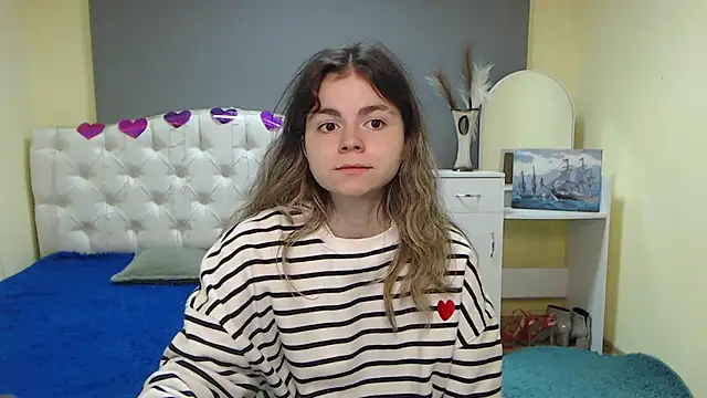 TinaRedly online show from September 24, 5:27 pm