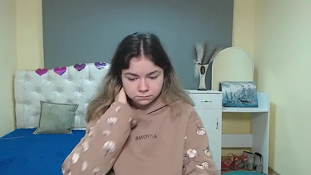 TinaRedly online show from October 12, 5:50 am