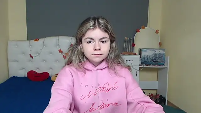 TinaRedly online show from November 20, 6:57 am