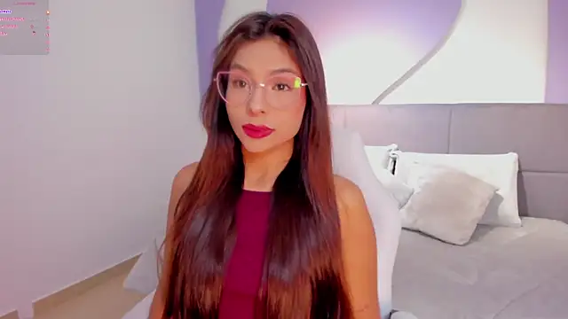 Snapshot of amira_cute2 chatting on February 6, 8:07 am amira cute2 online show from February 6, 8:07 am