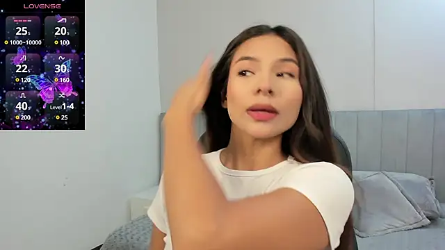 Snapshot of amira_cute2 chatting on March 23, 7:42 am amira cute2 online show from March 23, 7:42 am
