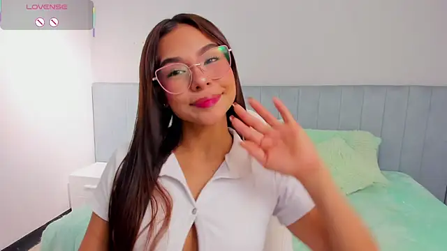 Snapshot of amira_cute2 chatting on October 7, 11:40 am amira cute2 online show from October 7, 11:40 am