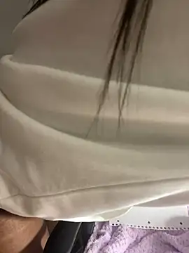 Snapshot of kellya_ chatting on January 3, 5:17 am kellya online show from January 3, 5:17 am