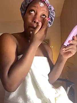 Snapshot of kellya_ chatting on March 8, 10:45 pm kellya online show from March 8, 10:45 pm