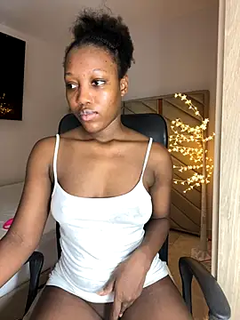 Snapshot of kellya_ chatting on November 8, 11:58 pm kellya online show from November 8, 11:58 pm