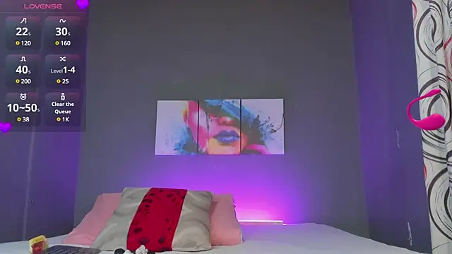 Snapshot of MadissonShakur chatting on February 25, 8:19 pm MadissonShakur online show from February 25, 8:19 pm