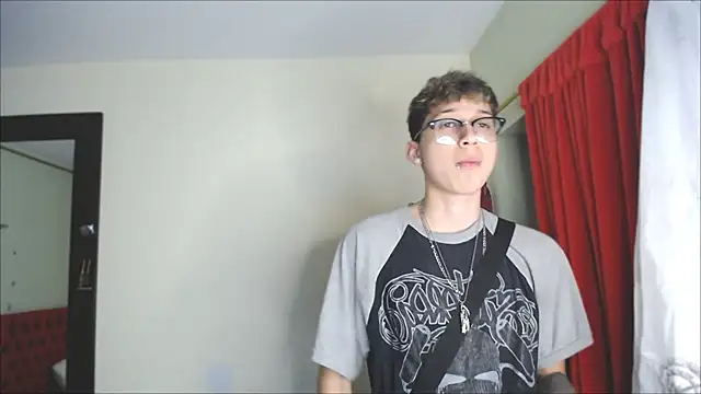  Thomas hot  online show from December 20, 10:54 pm