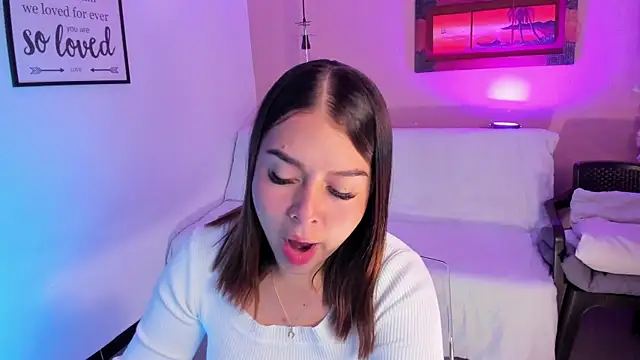 ArianaBaker online show from September 16, 12:28 pm