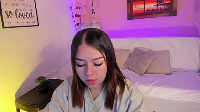 ArianaBaker online show from October 19, 3:45 pm