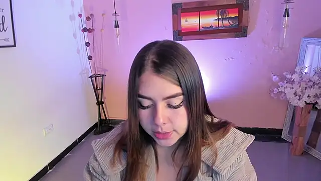 ArianaBaker online show from November 25, 1:33 pm