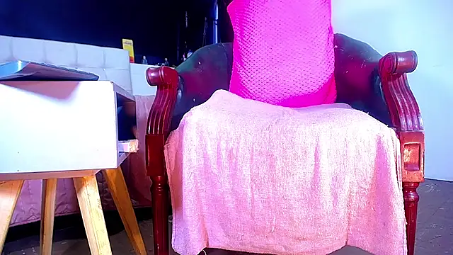 Snapshot of bellatrixx_69 chatting on September 23, 11:46 am bellatrixx 69 online show from September 23, 11:46 am