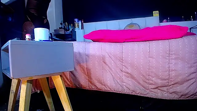 Snapshot of bellatrixx_69 chatting on October 13, 10:37 am bellatrixx 69 online show from October 13, 10:37 am