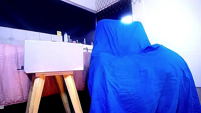 Snapshot of bellatrixx_69 chatting on November 5, 11:32 am bellatrixx 69 online show from November 5, 11:32 am