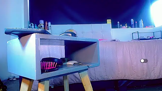 Snapshot of bellatrixx_69 chatting on November 19, 11:32 am bellatrixx 69 online show from November 19, 11:32 am