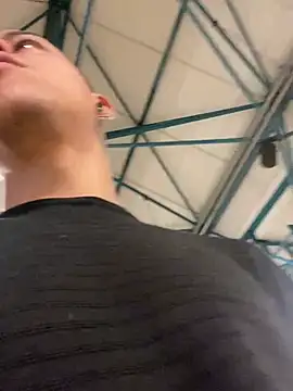 Snapshot of Osiiriis chatting on January 13, 1:02 am Osiiriis online show from January 13, 1:02 am