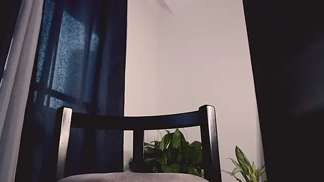 Snapshot of Osiiriis chatting on March 15, 1:07 pm Osiiriis online show from March 15, 1:07 pm