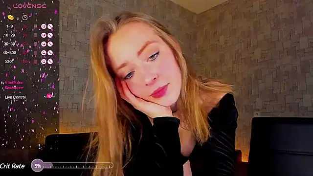 Snapshot of abra666cadabra chatting on February 6, 9:43 am abra666cadabra online show from February 6, 9:43 am