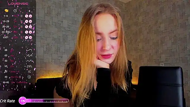 Snapshot of abra666cadabra chatting on February 11, 10:04 am abra666cadabra online show from February 11, 10:04 am