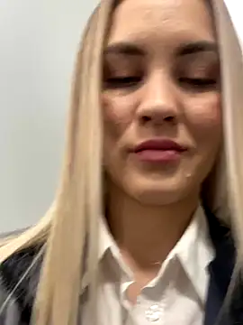 DreamGirl-777 online show from December 2, 4:20 am